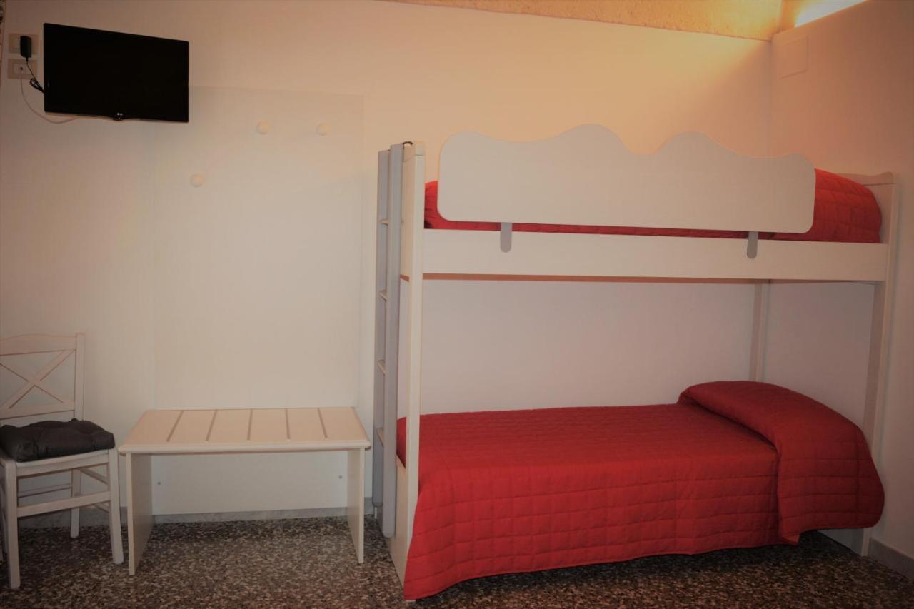 Il Rifugio Di Laerte Bed & Breakfast Laterza Dış mekan fotoğraf